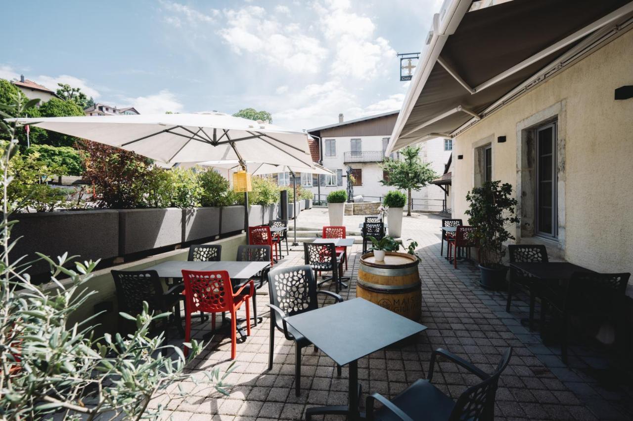 Hotel-Restaurant La Croix D'Or Ballaigues エクステリア 写真