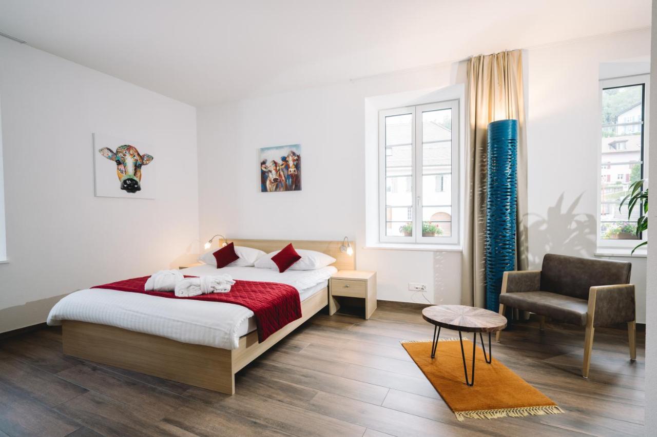 Hotel-Restaurant La Croix D'Or Ballaigues エクステリア 写真
