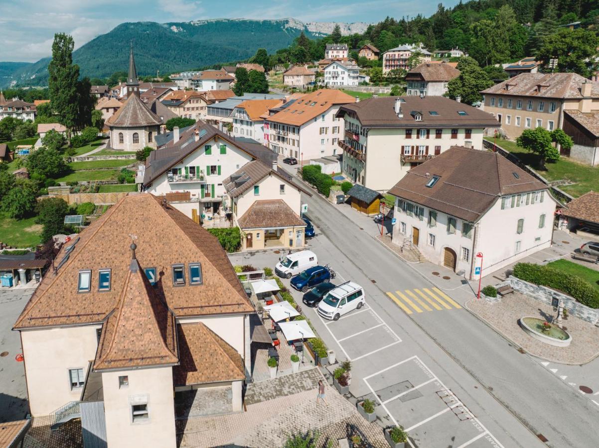 Hotel-Restaurant La Croix D'Or Ballaigues エクステリア 写真